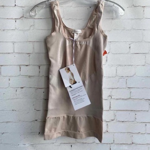 BLANQI Maternity Underbust Tank, Moderate Compression, Maximum Support size M. - Picture 3 of 3